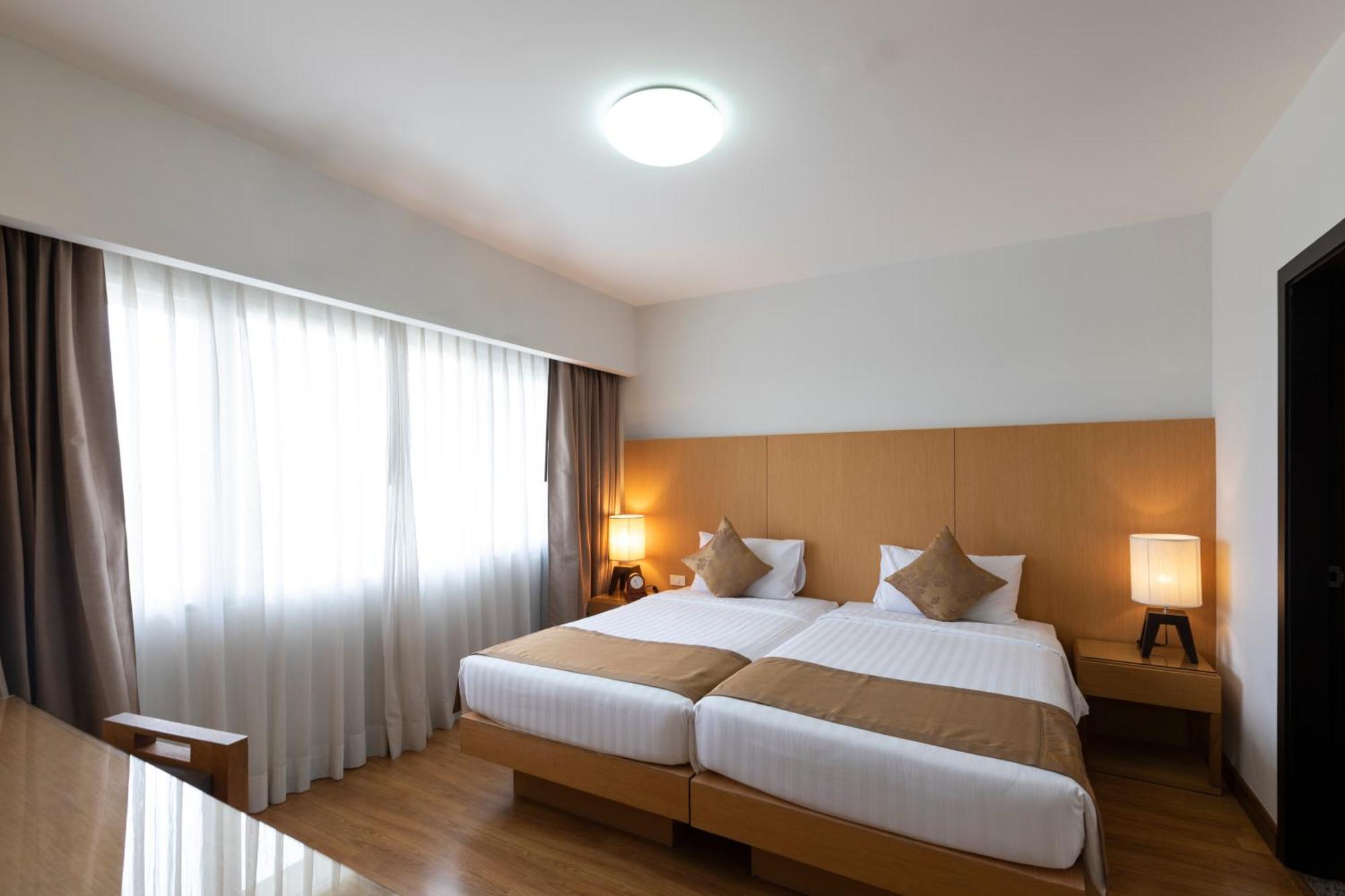 Kantary Hotel Kabinburi Екстериор снимка