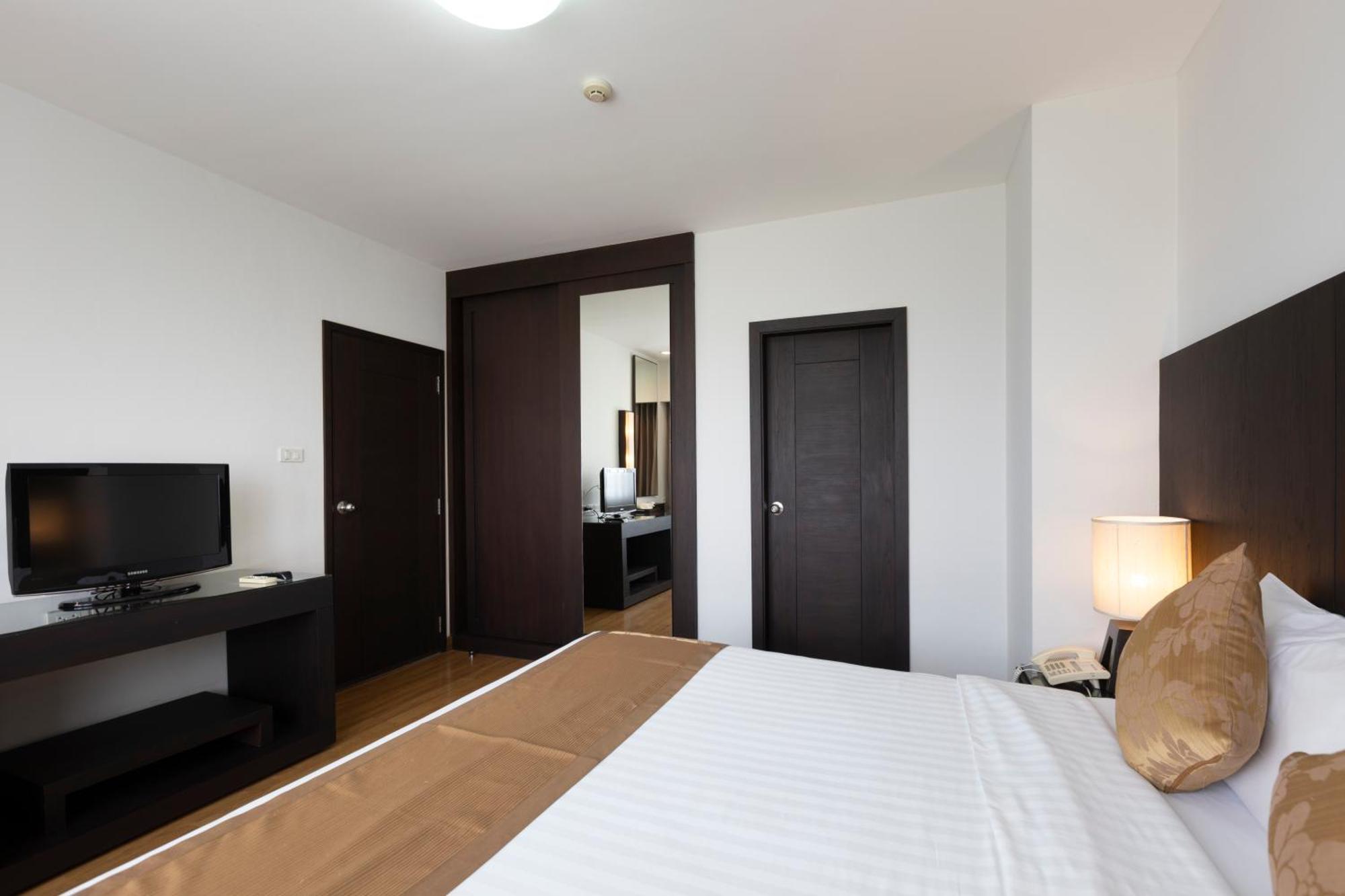 Kantary Hotel Kabinburi Екстериор снимка