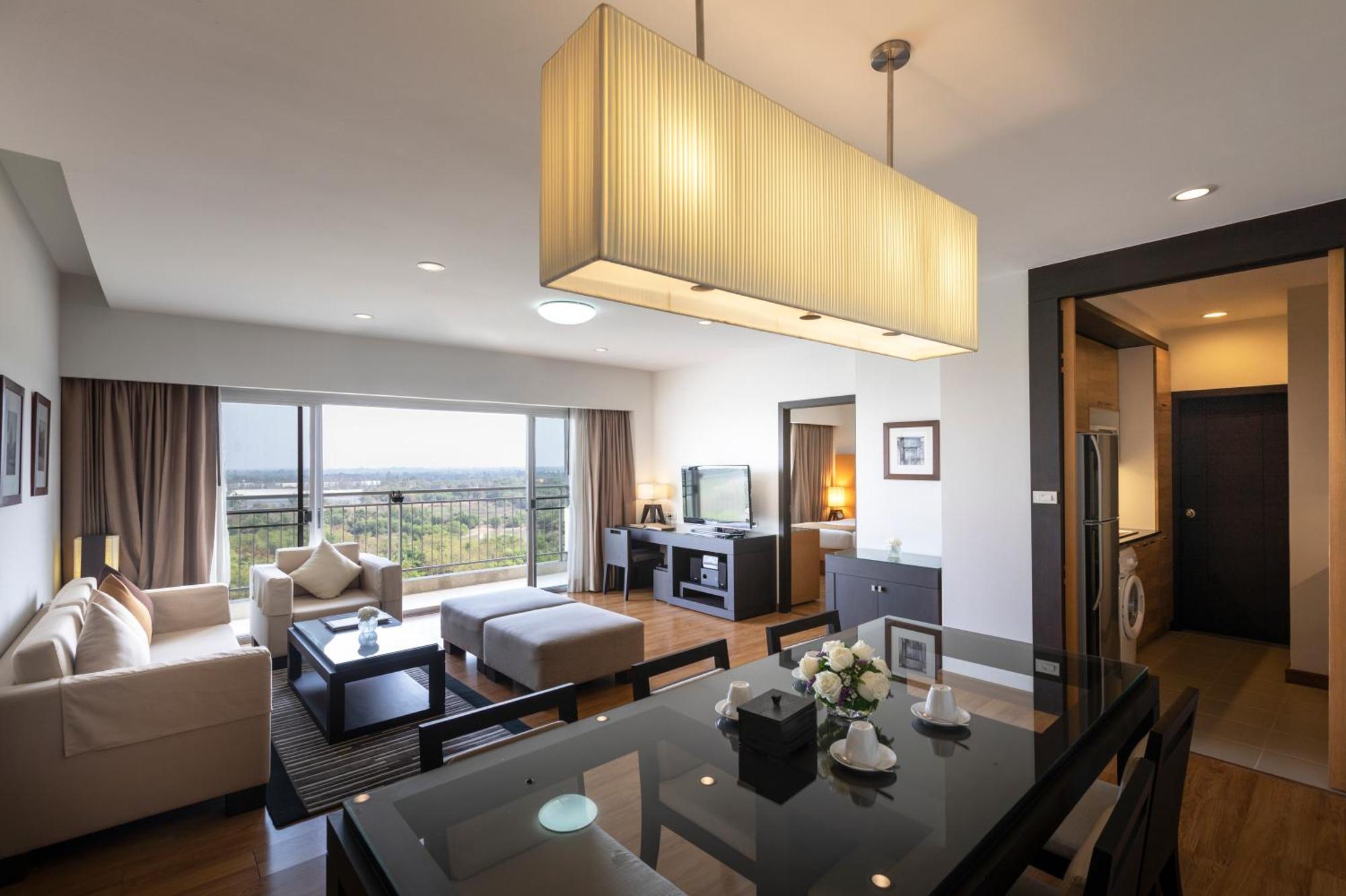 Kantary Hotel Kabinburi Екстериор снимка
