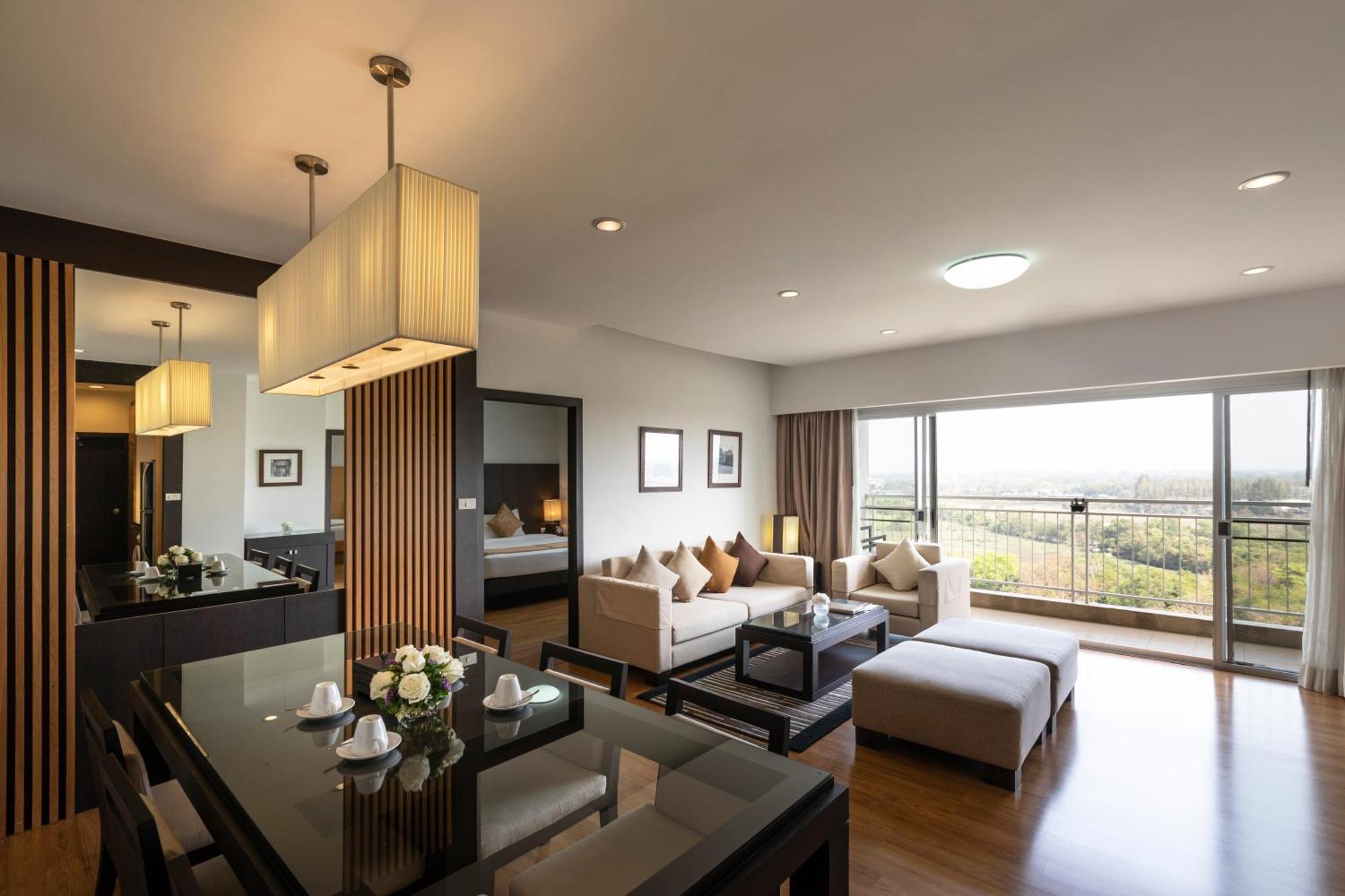 Kantary Hotel Kabinburi Екстериор снимка