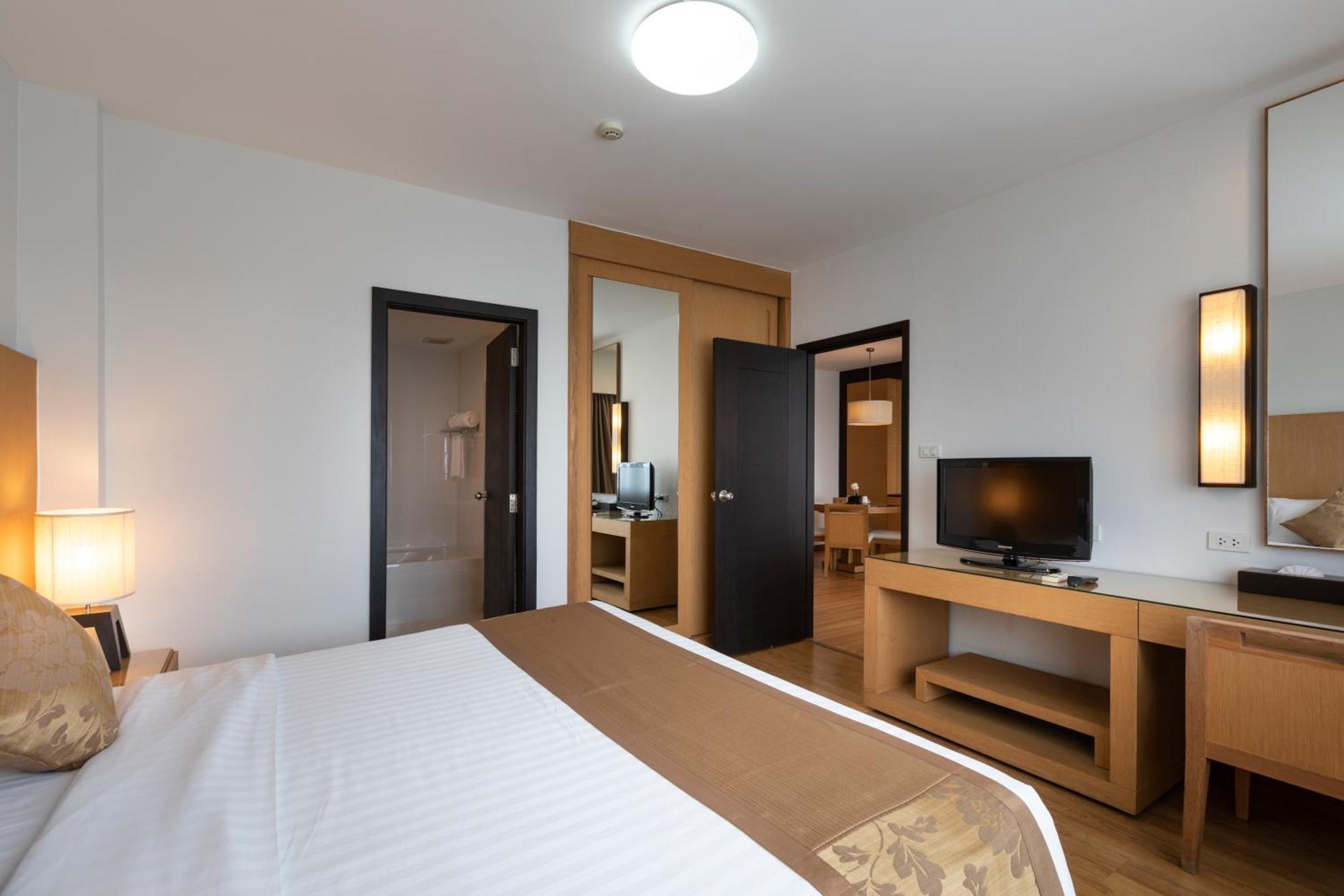 Kantary Hotel Kabinburi Екстериор снимка