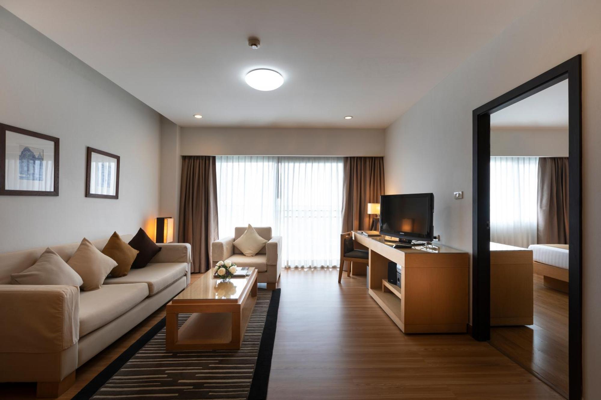 Kantary Hotel Kabinburi Екстериор снимка
