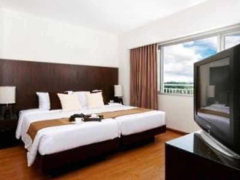 Kantary Hotel Kabinburi Екстериор снимка