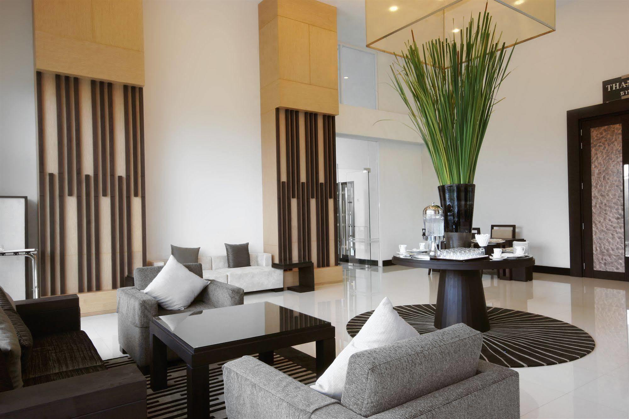 Kantary Hotel Kabinburi Екстериор снимка