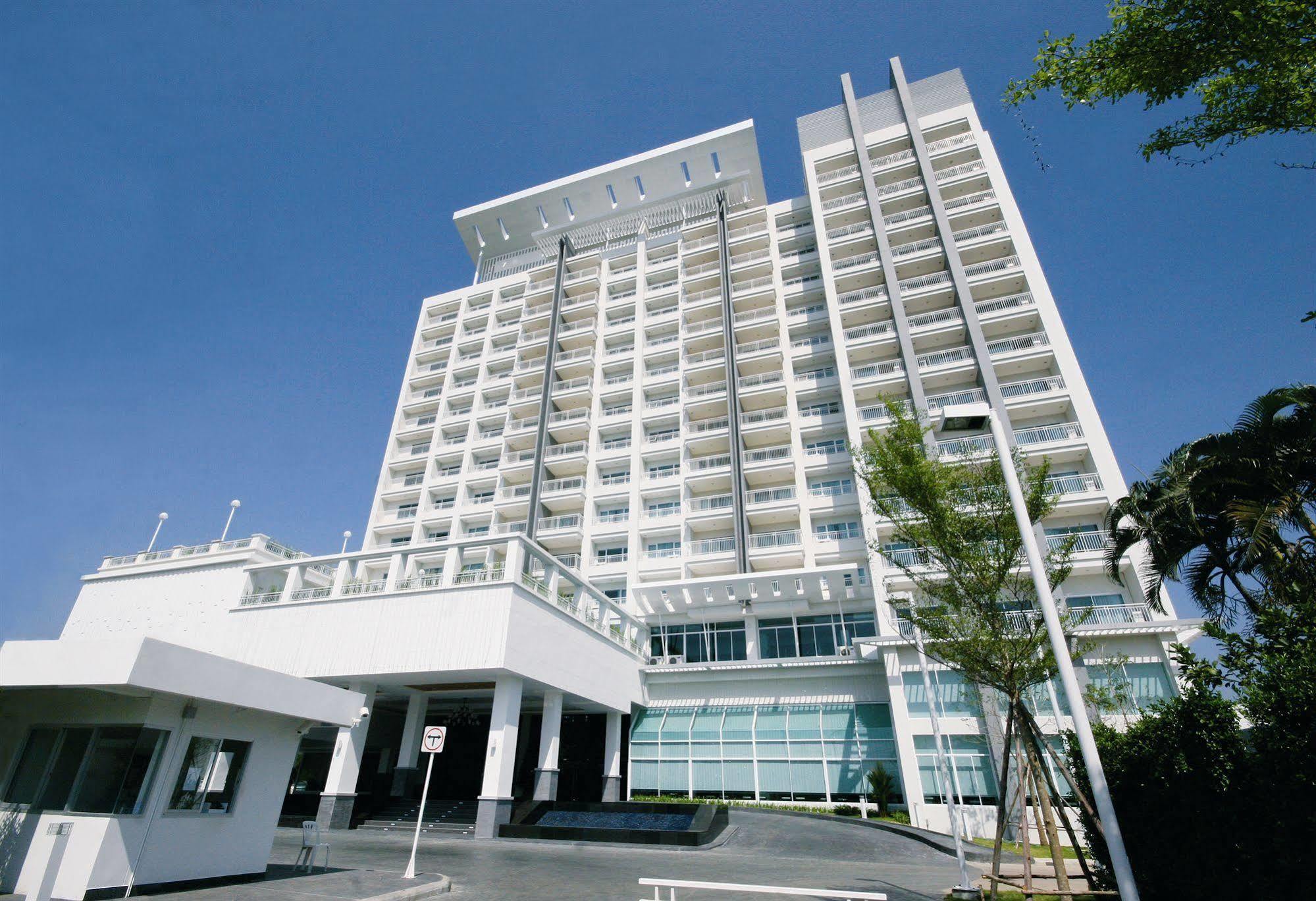 Kantary Hotel Kabinburi Екстериор снимка