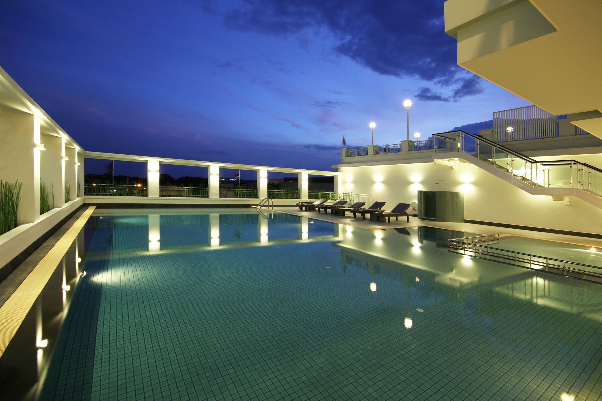 Kantary Hotel Kabinburi Екстериор снимка